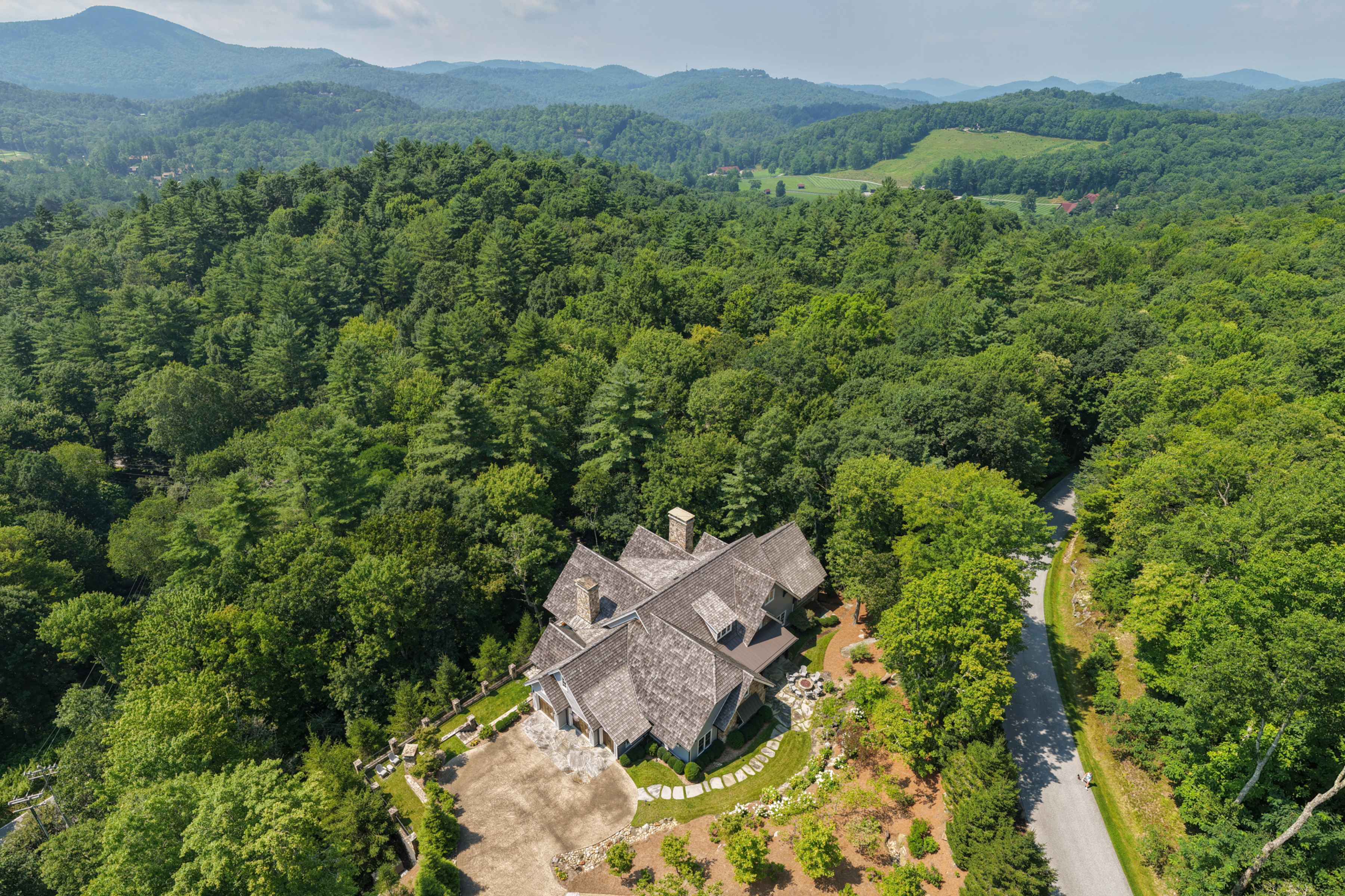 329 High Mountain Drive, a home in Mountaintop Golf & Lake Club