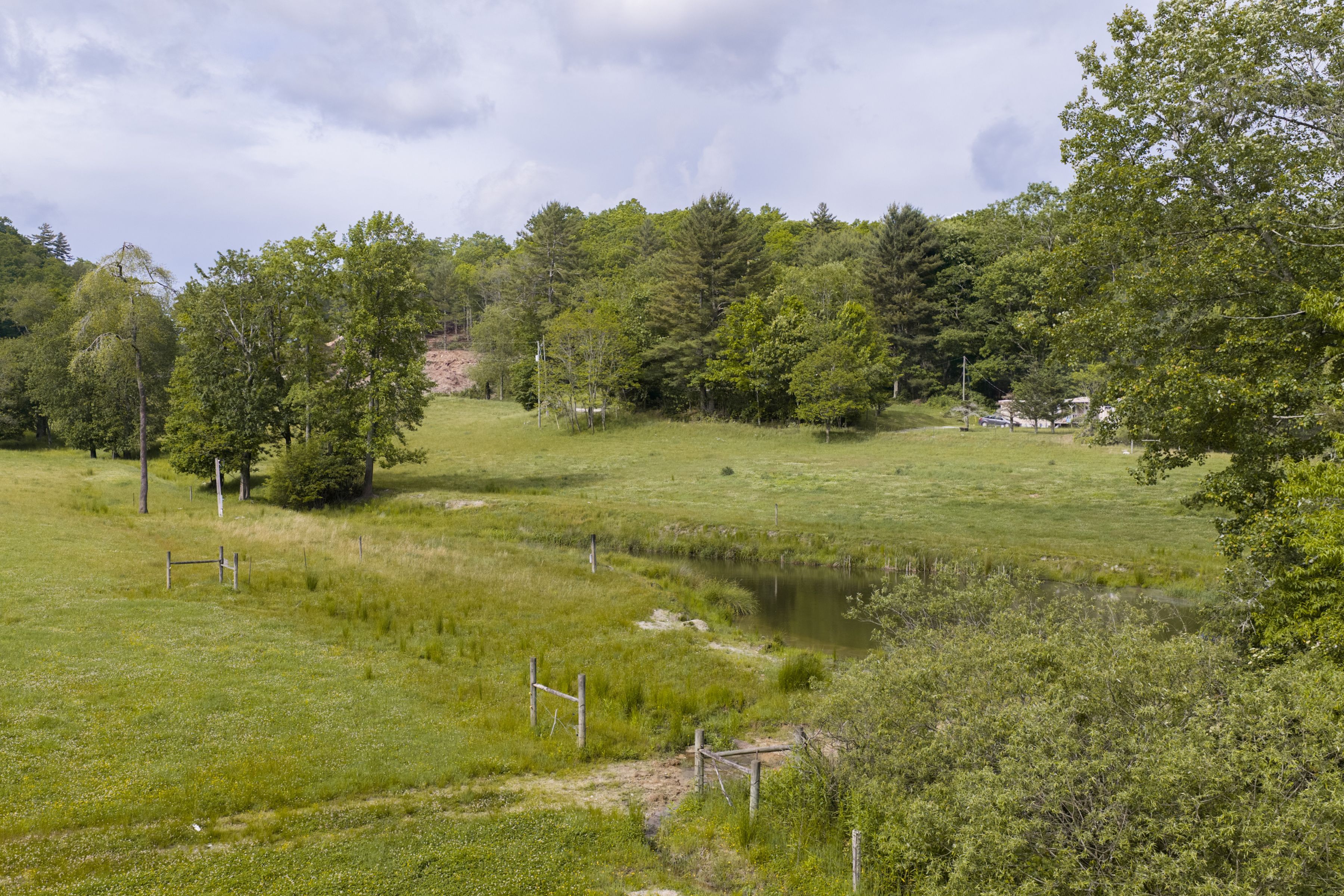 45 Keyhole Lane acreage