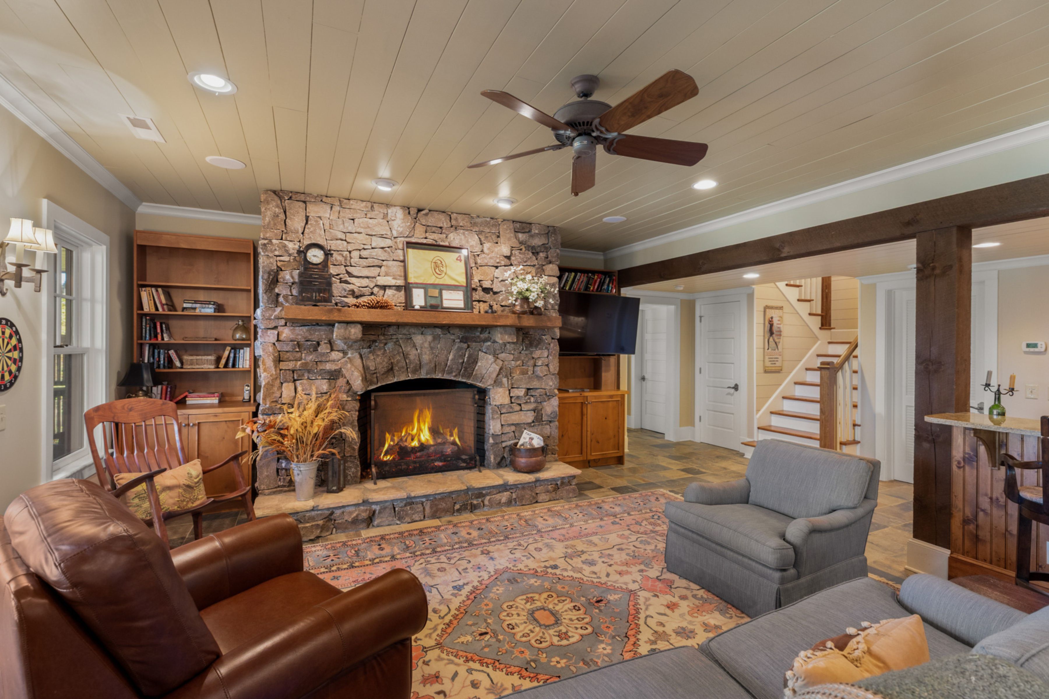 8 Mount Mitchell Court lower level