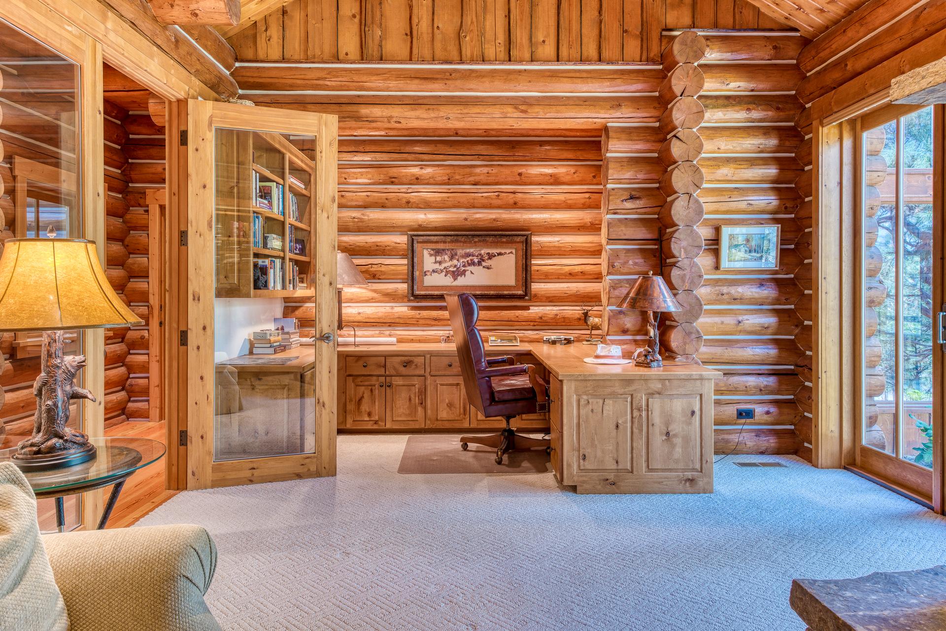 MONTANA REAL ESTATE ROUNDUP: THE EXQUISITE HOME OFFICE