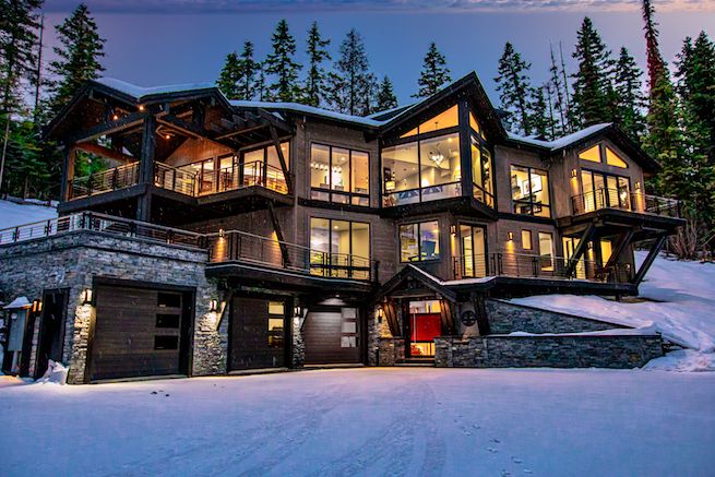 MONTANA REAL ESTATE ROUNDUP: WINDOWS THAT FRAME THE VIEW
