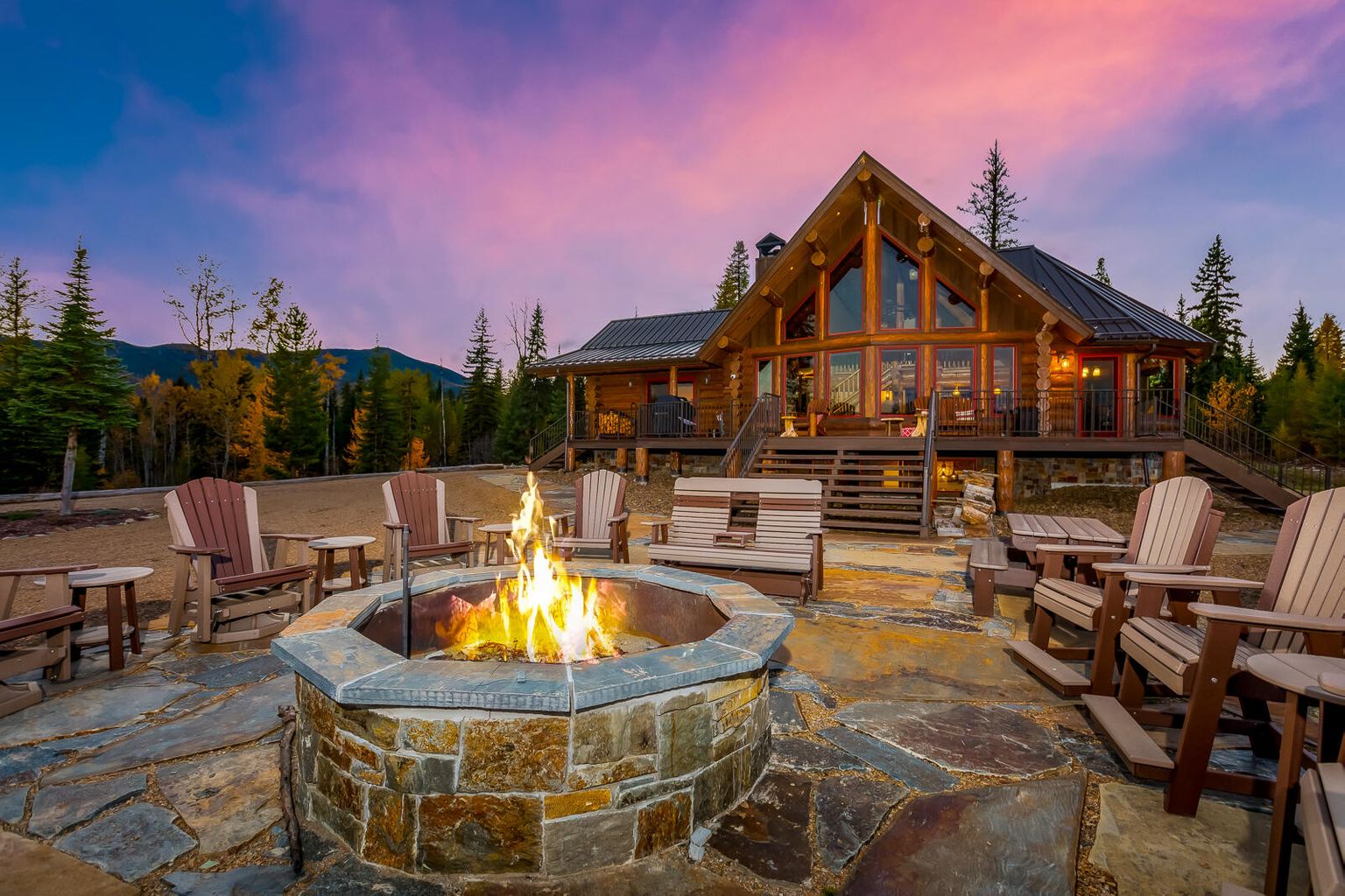 REAL ESTATE ROUNDUP: ENTERTAINING PERFECTION