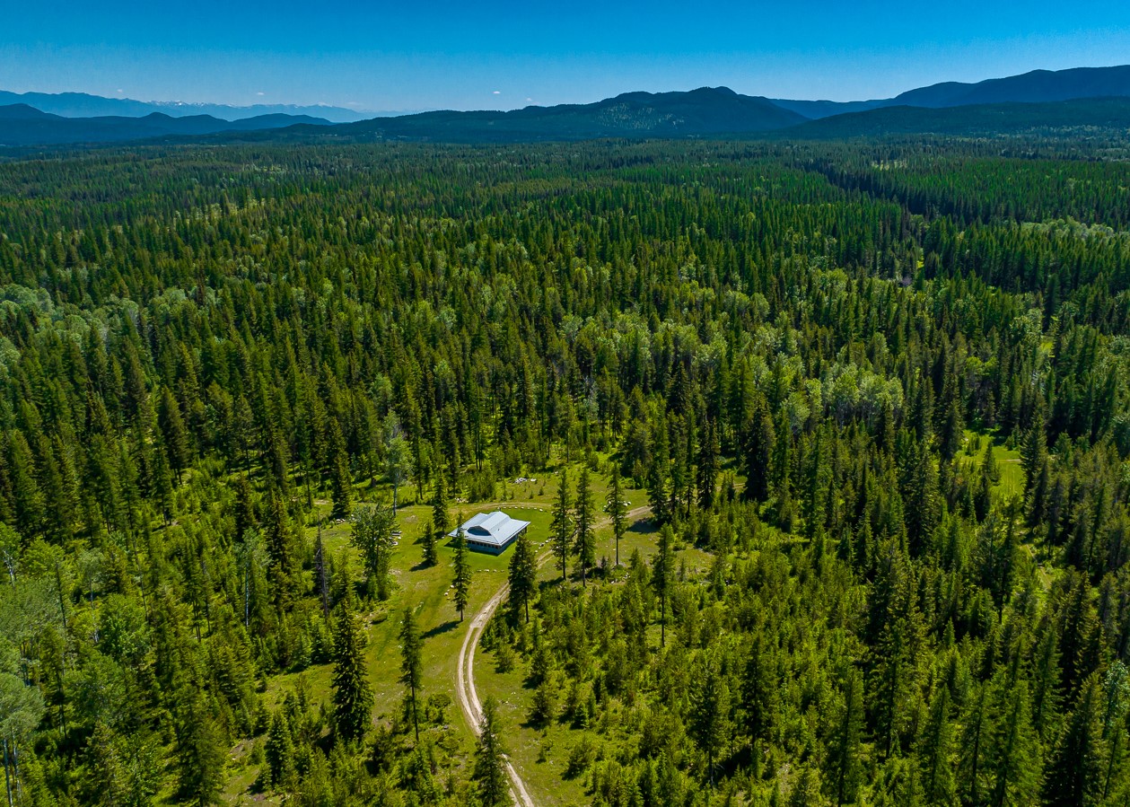 REAL ESTATE ROUNDUP: HOMES NEAR PUBLIC LAND