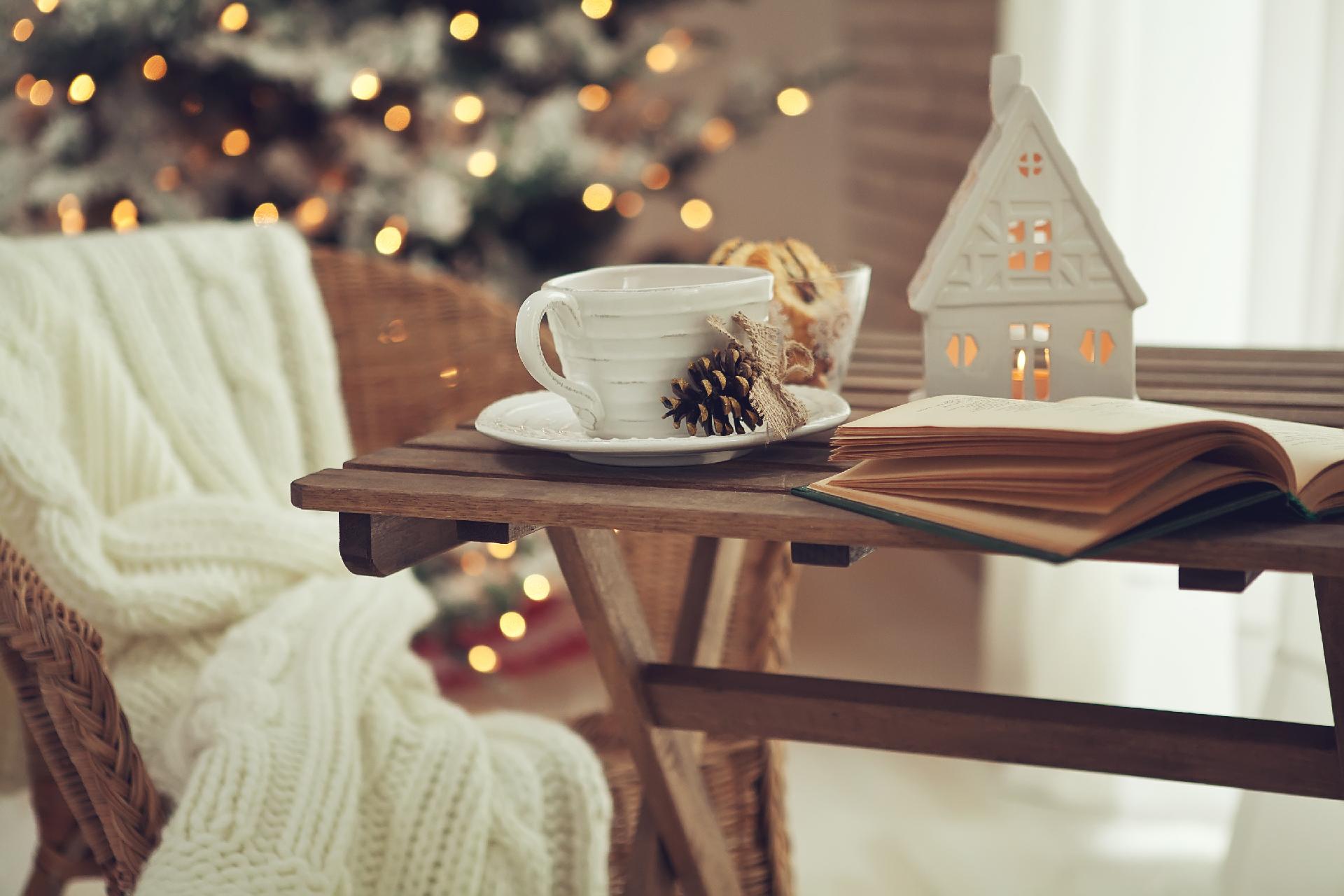 HOW TO CREATE A COZY WINTER HOME
