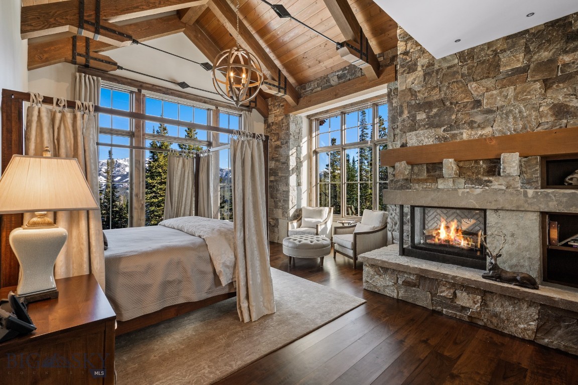 REAL ESTATE ROUNDUP: THE FIRE IS SO DELIGHTFUL