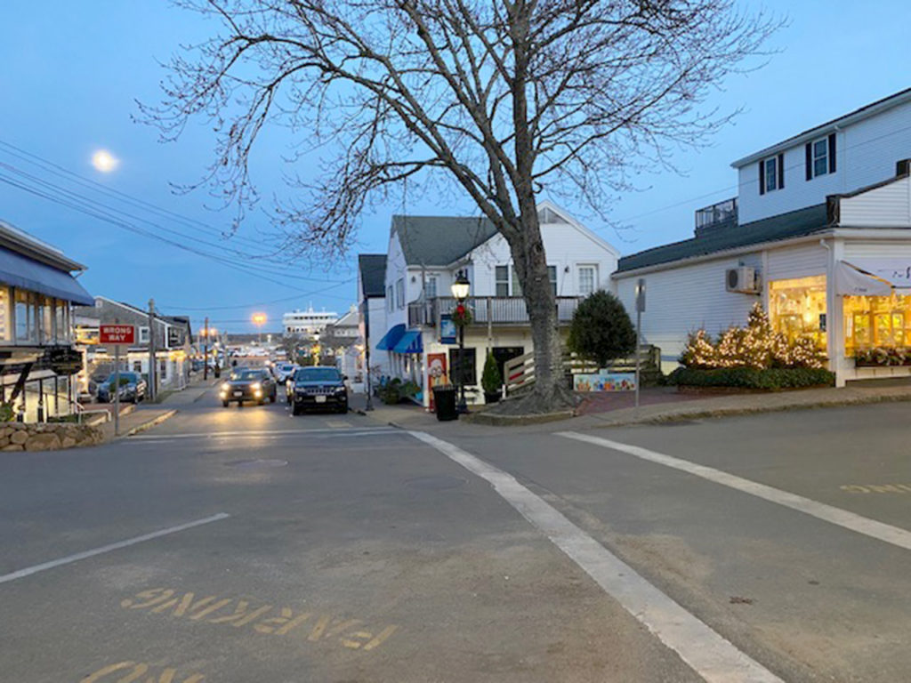 marthas vineyard shopping