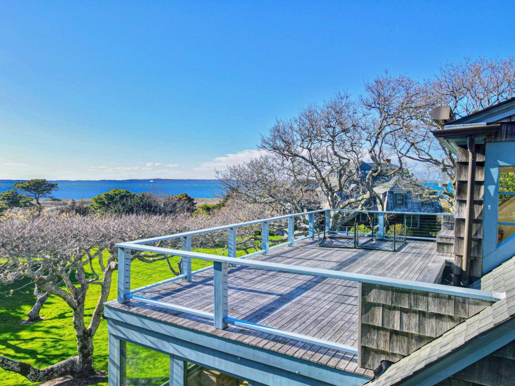 marthas vineyard home