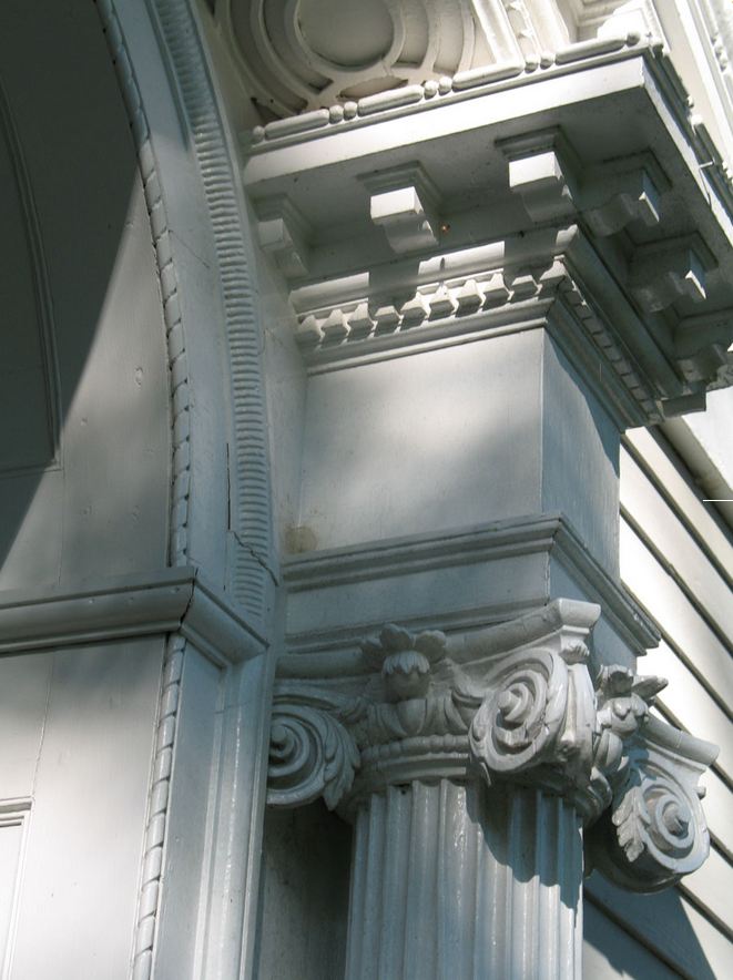 Woodbridge House - Georgian architecture features decorative pilaster