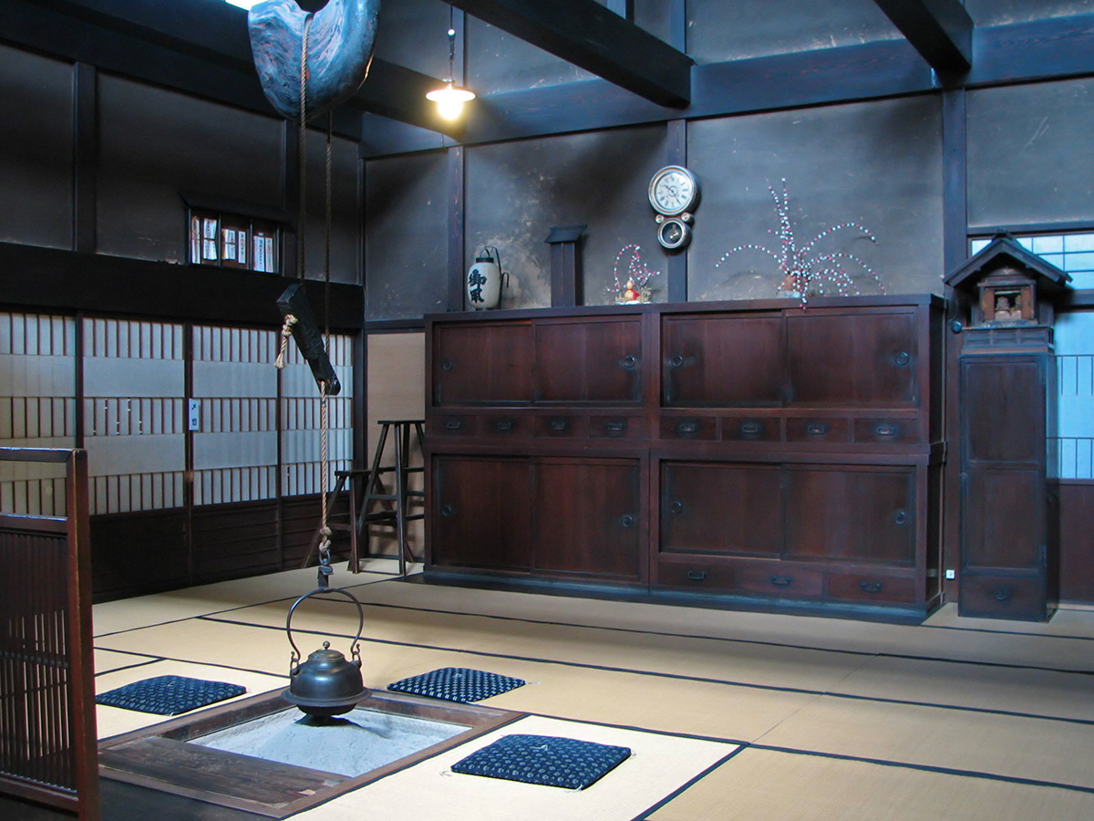 The Minka House, Interior Representation minka 1