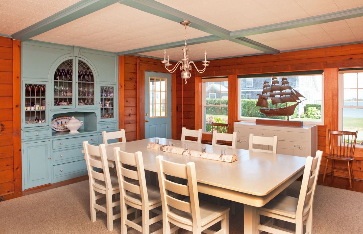South Dartmouth Classic at Salters Point, Dartmouth, MA. Dining room MA1628_6
