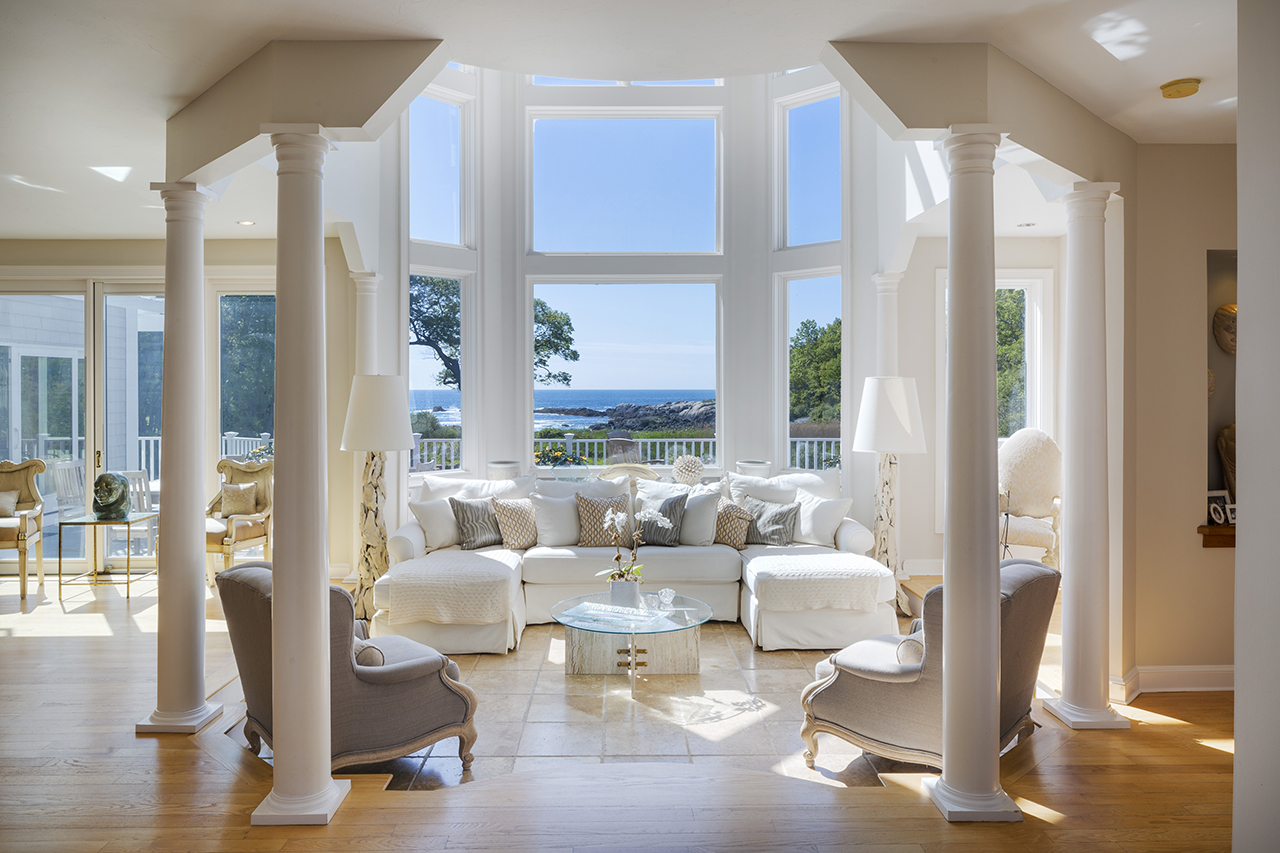 Smith's Point Oceanfront in Manchester, MA MA1728_6