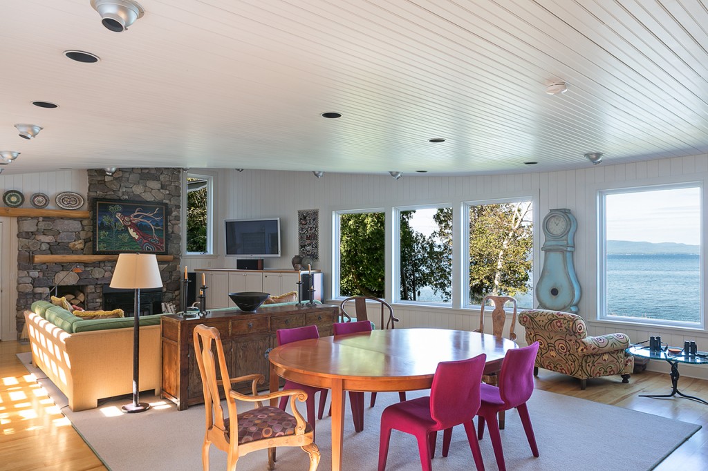 Ordway Shore, Shelburne, VT: Living Room/Dining Room VT0692-6