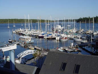 Robinhood Marine Center ME1287_3