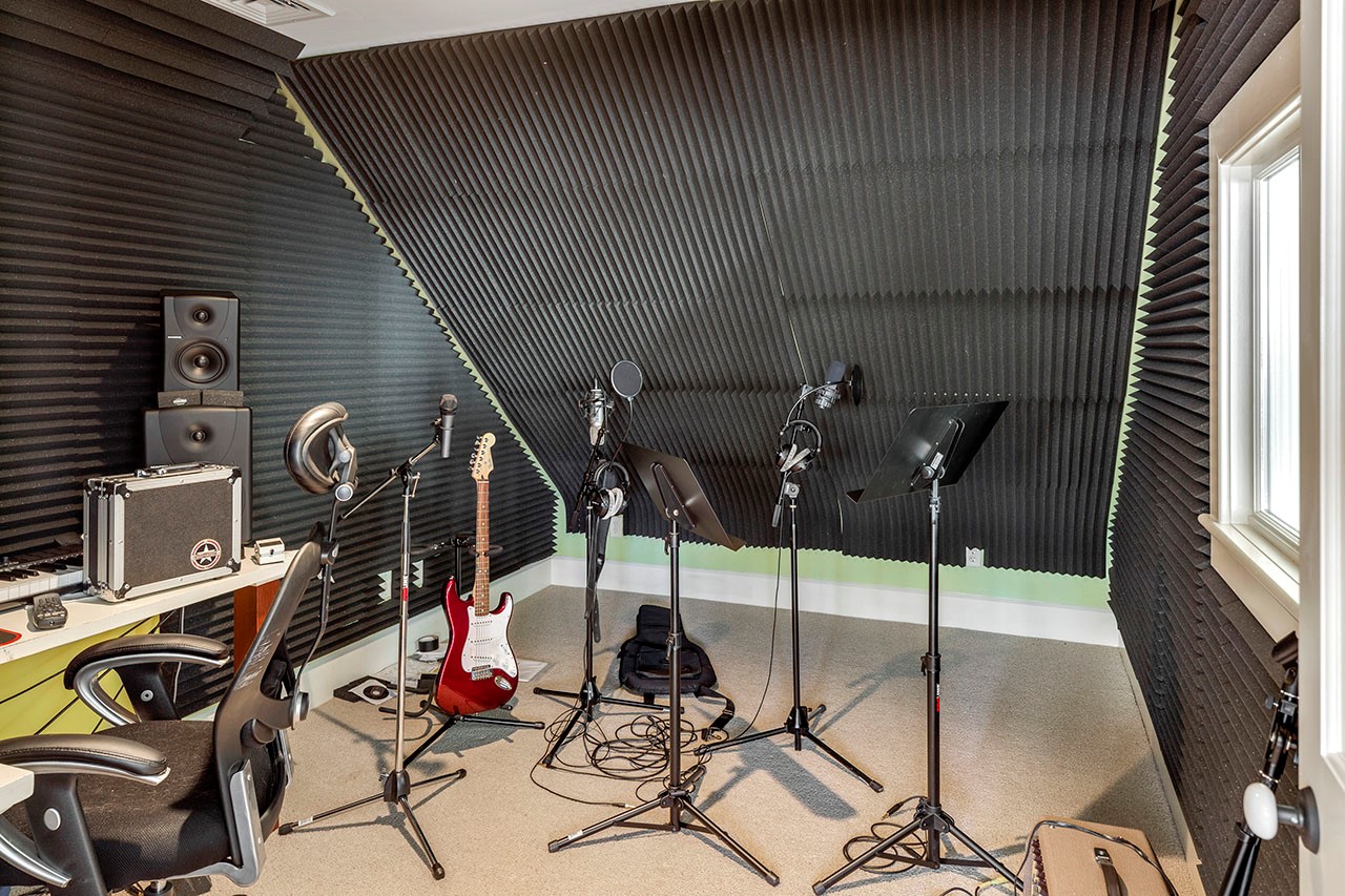 Recording Studion in Guest House, 19 Old Neck Rd Great New England Properties_Manchester, MA