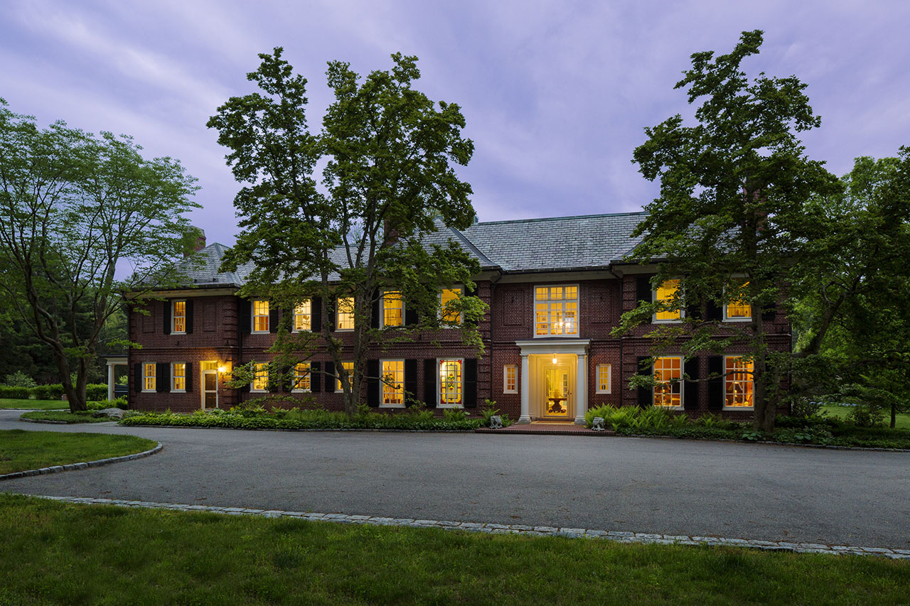 Property: Round Lot Farm Town: Medfield Selling price: $4,800,00