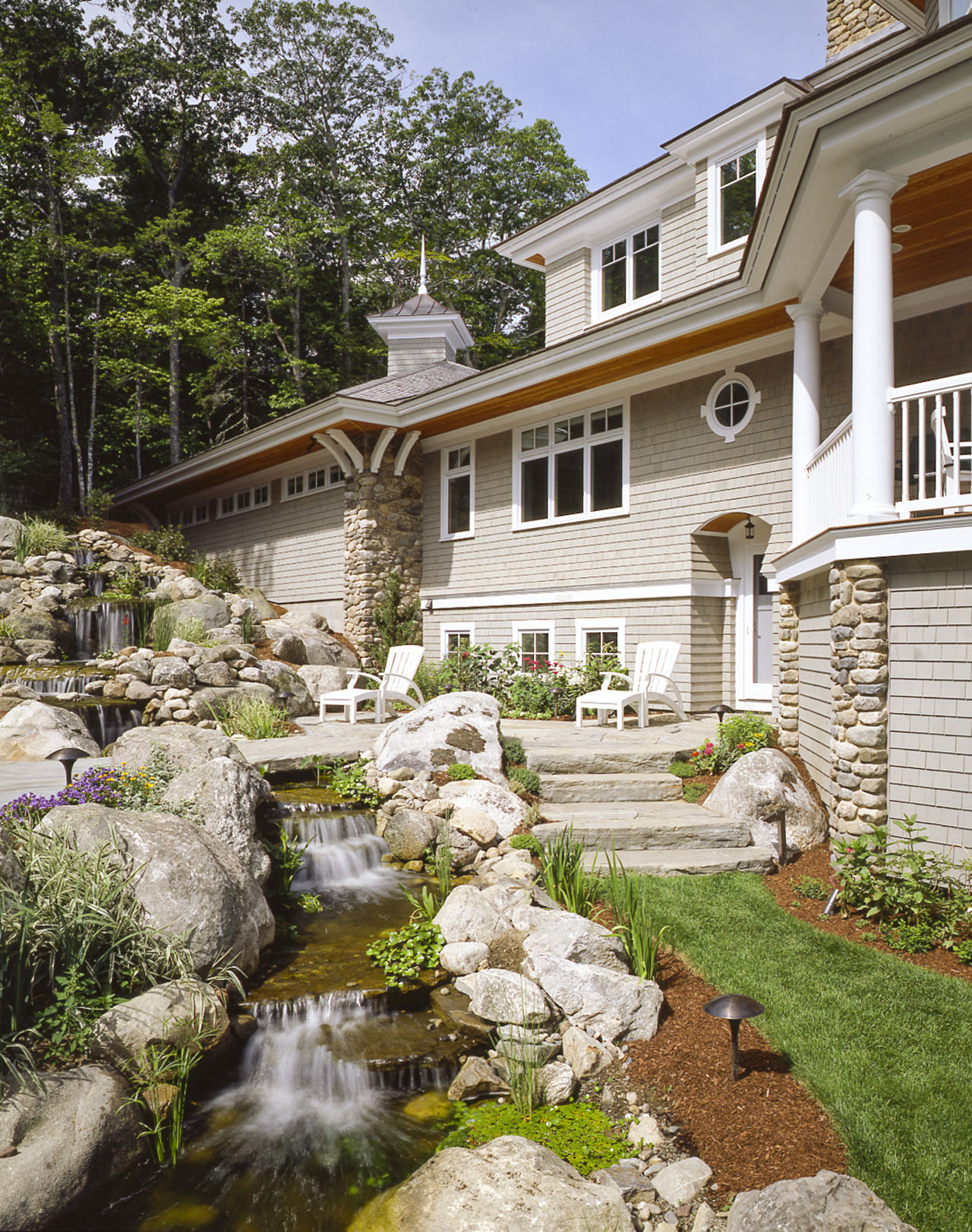 Design: John Morris, Architects 1 Sea Street, located in Rockport, Maine