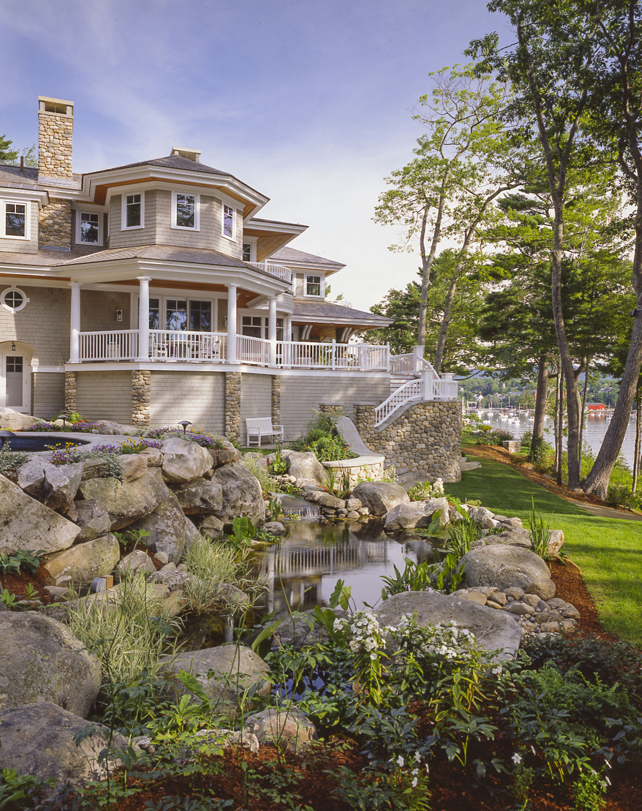 Design: John Morris, Architects 1 Sea Street, located in Rockport, Maine