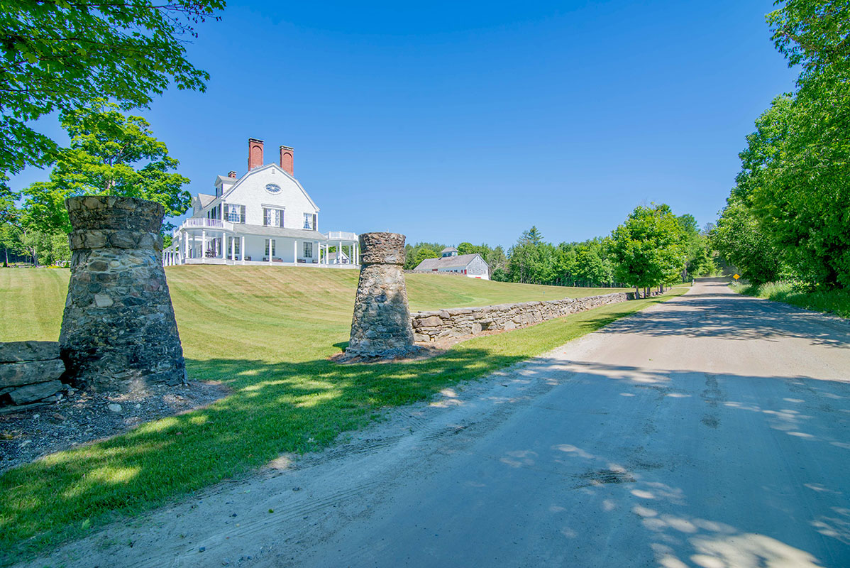 Brook Farm Vineyards, Cavendish, VT brook farm. VT0837-34_CC