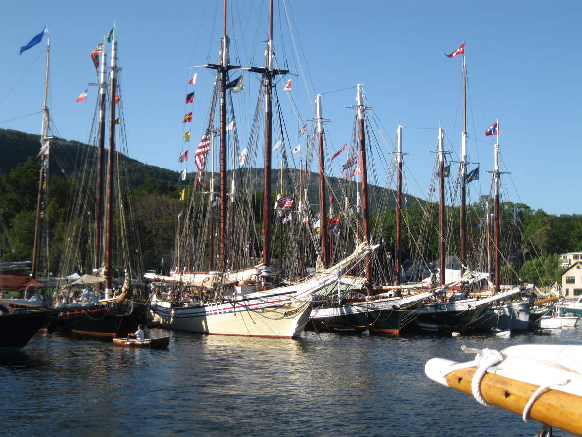 Windjammers Cruising Blog: Camden, Rockport, Lincolnville_windjammers