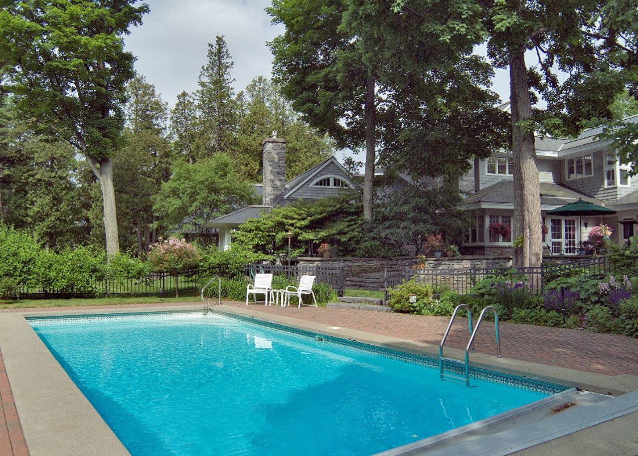 The pool Wing's Bay on Lake Champlain