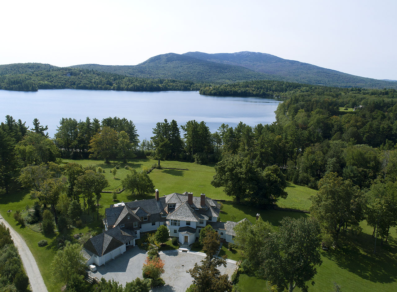 homes near private schools- NH0465