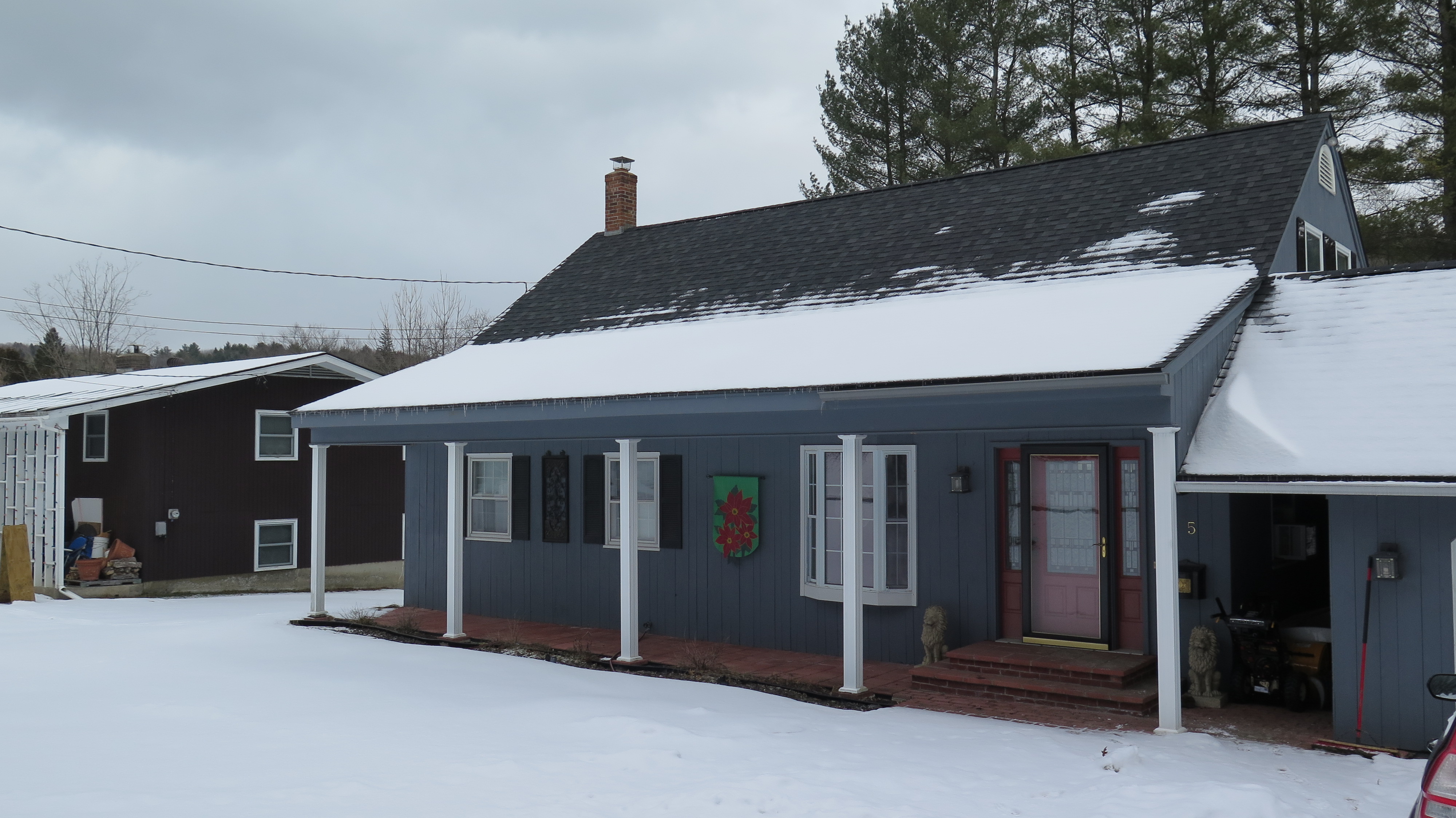 5 Pinewood Montpelier front exterior
