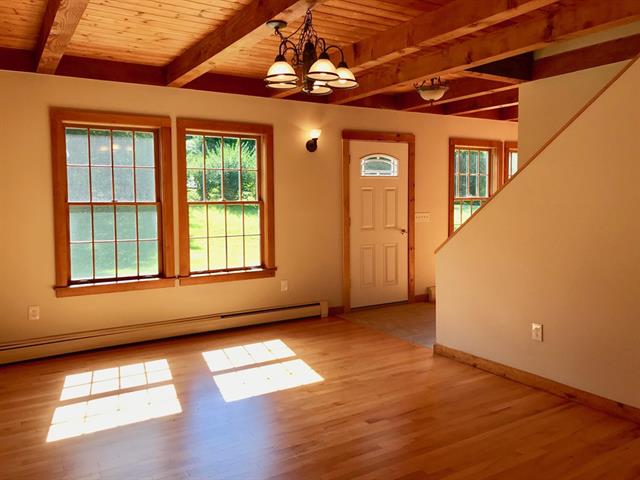 Living room home for sale Pioneer Valley