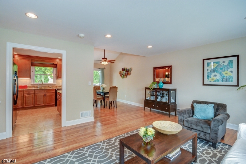 4 Hickory Rd Nutley - living room