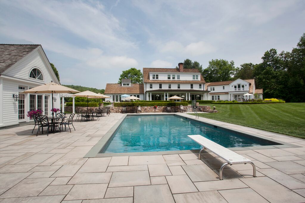 Stunning Poolhouse