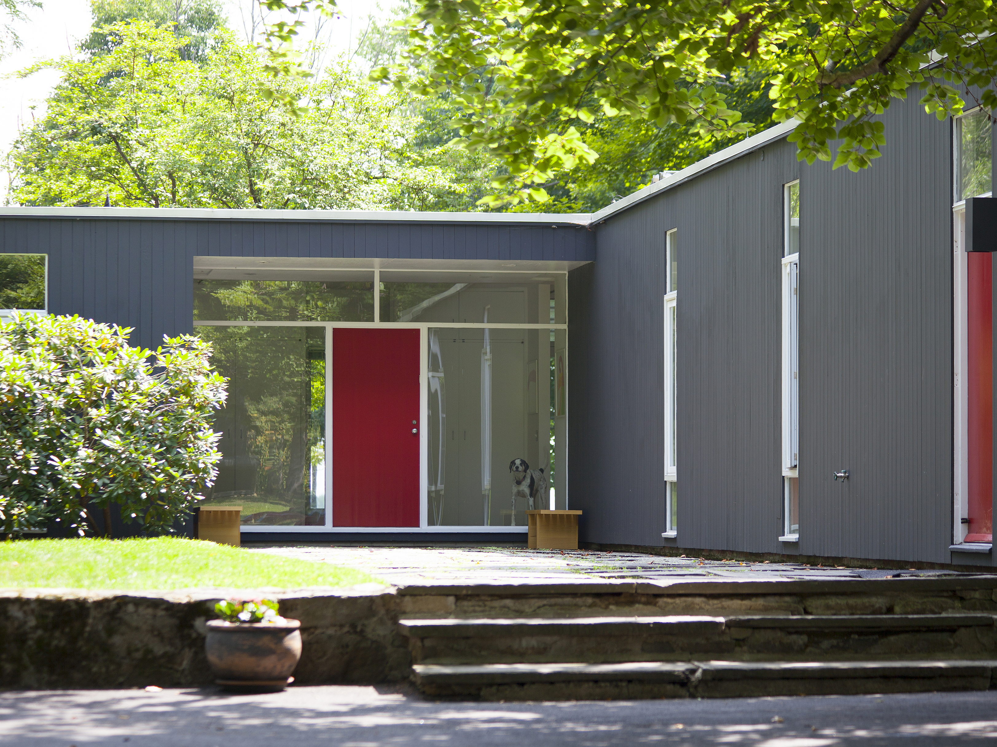 Edward Larrabee Platform House in Litchfield, CT