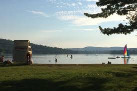Lake in Warren CT