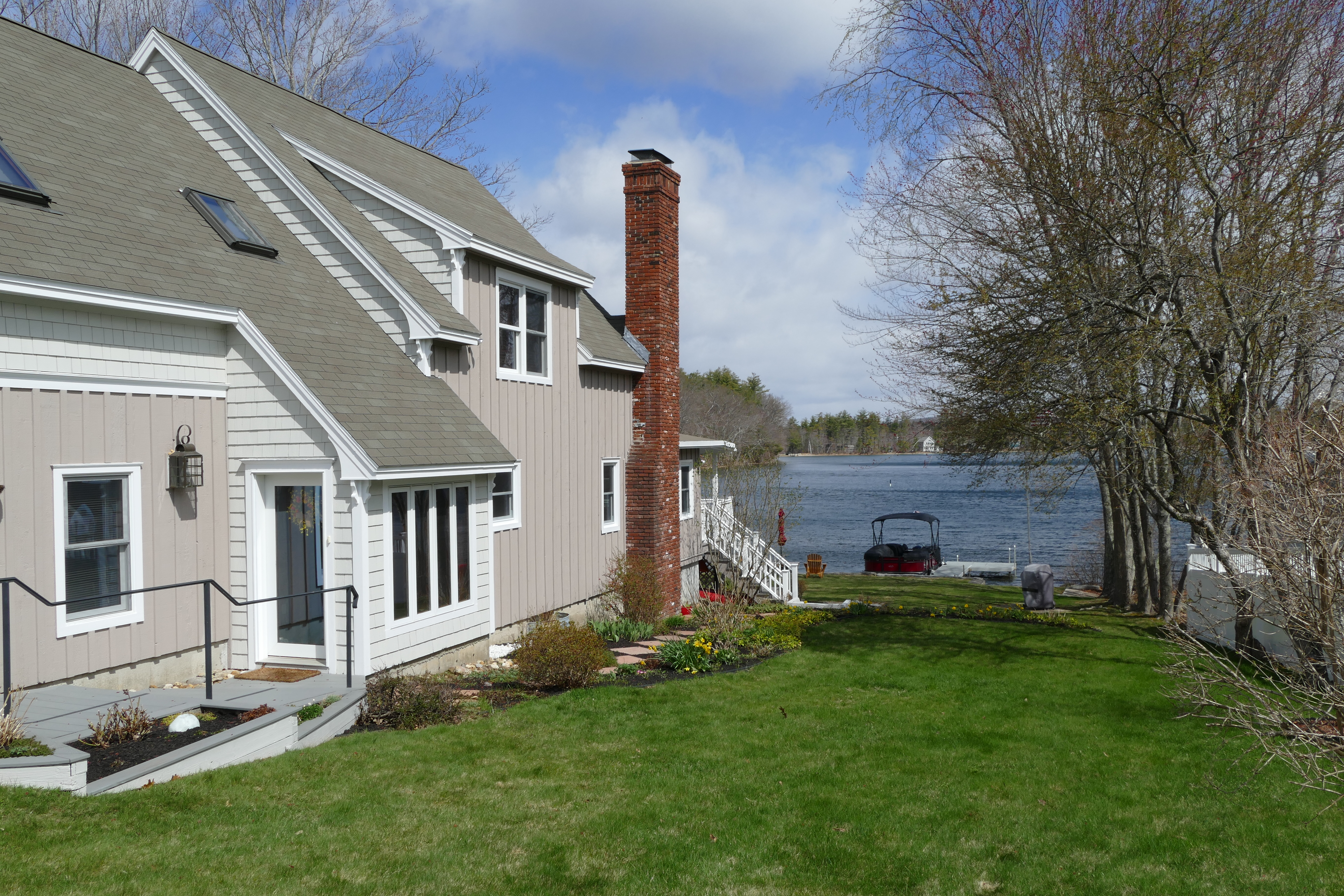 NH Waterfront real estate 