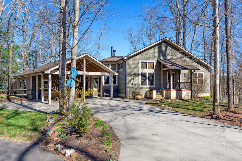 Mills River Neighborhood