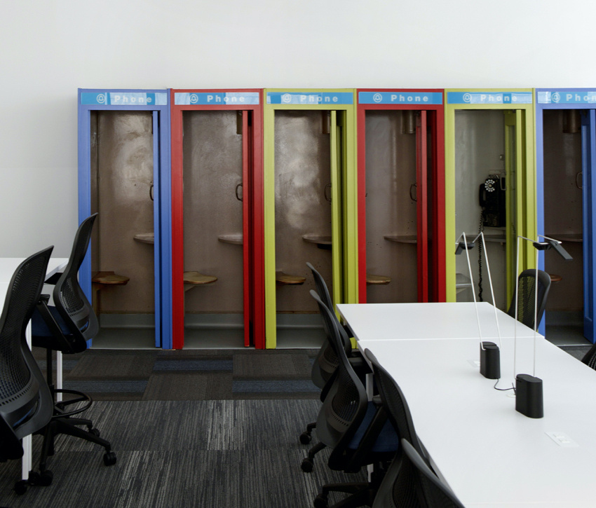 bright colors boost positive thoughts and sparking creativity