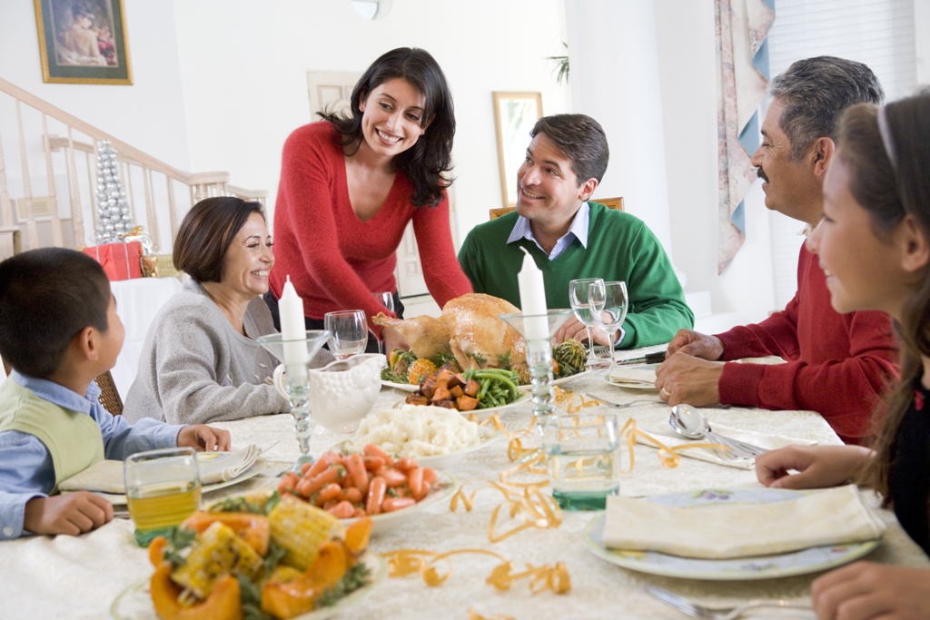 5 Tips for Holiday Hosting: Making your Guests Feel at Home