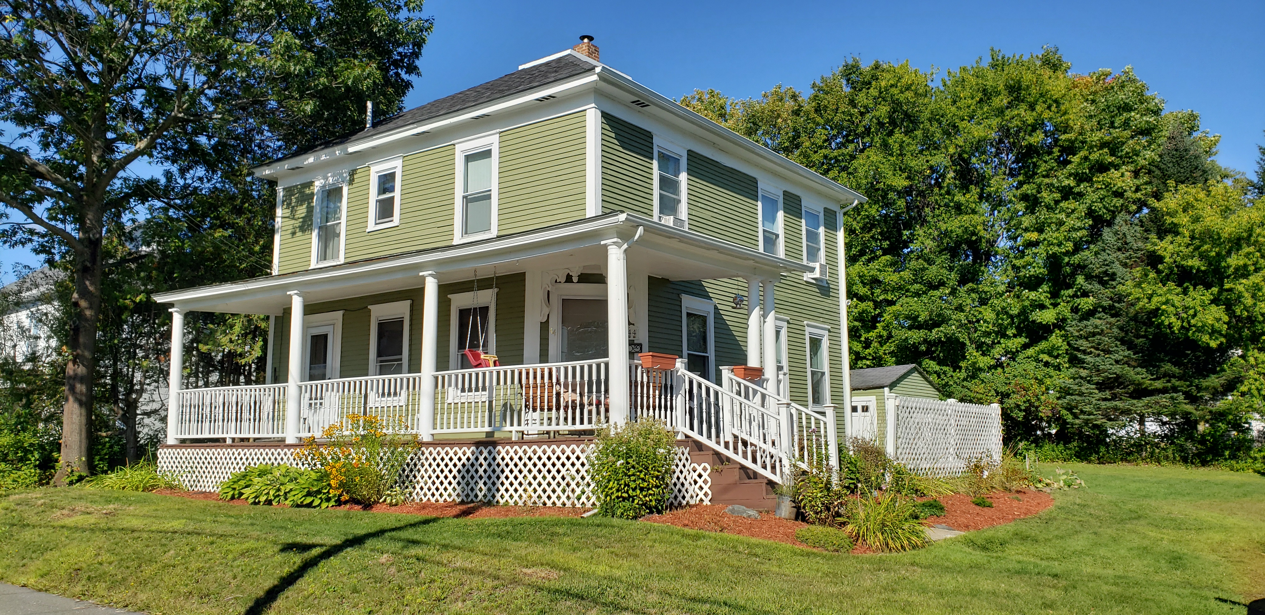 house for sale, Newport City, VT, Northeast Kingdom, garage, deal