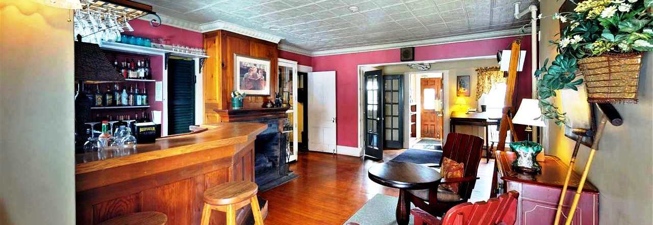 Corner House Inn, Sandwich, NH