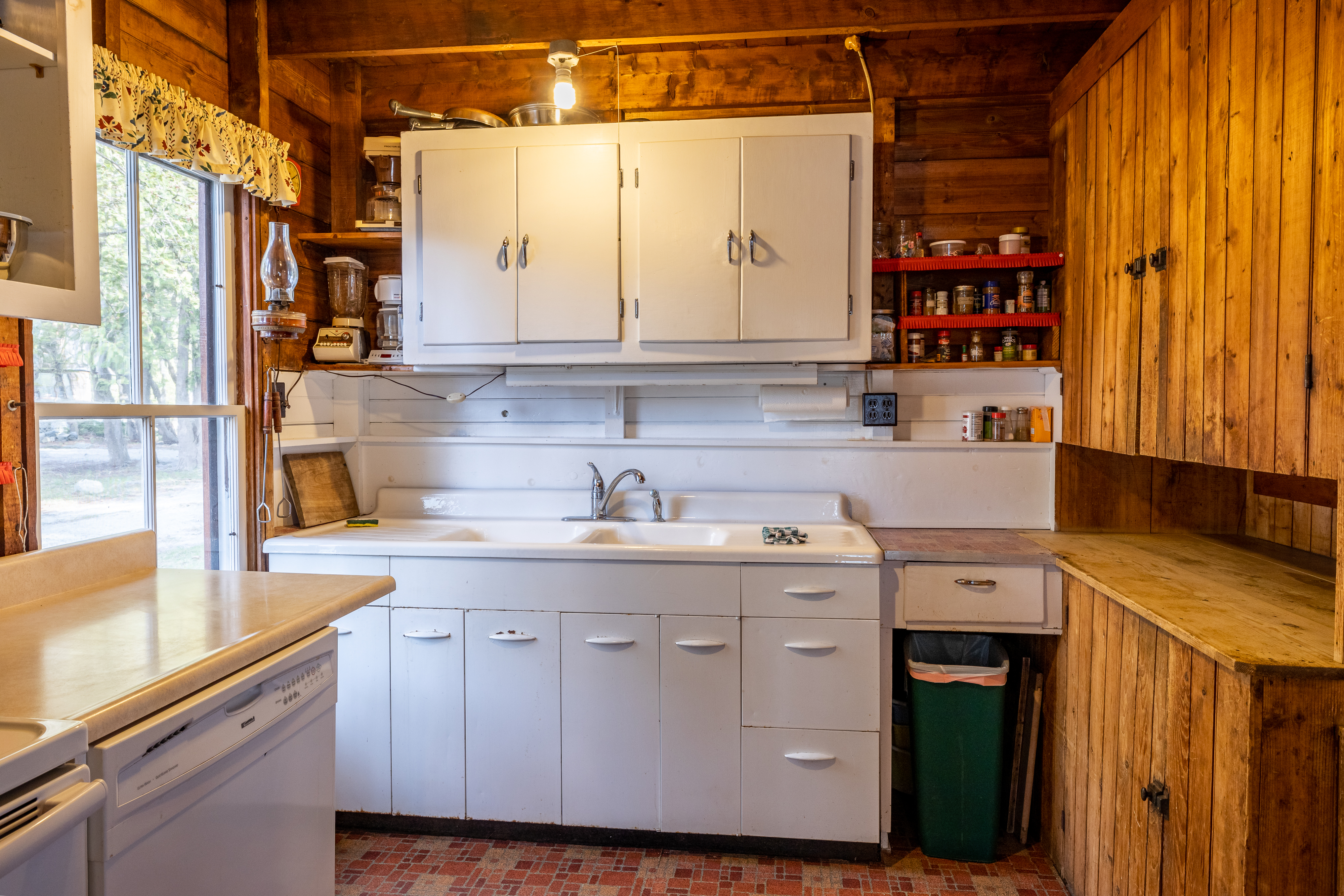 341 West Shore Road - Kitchen