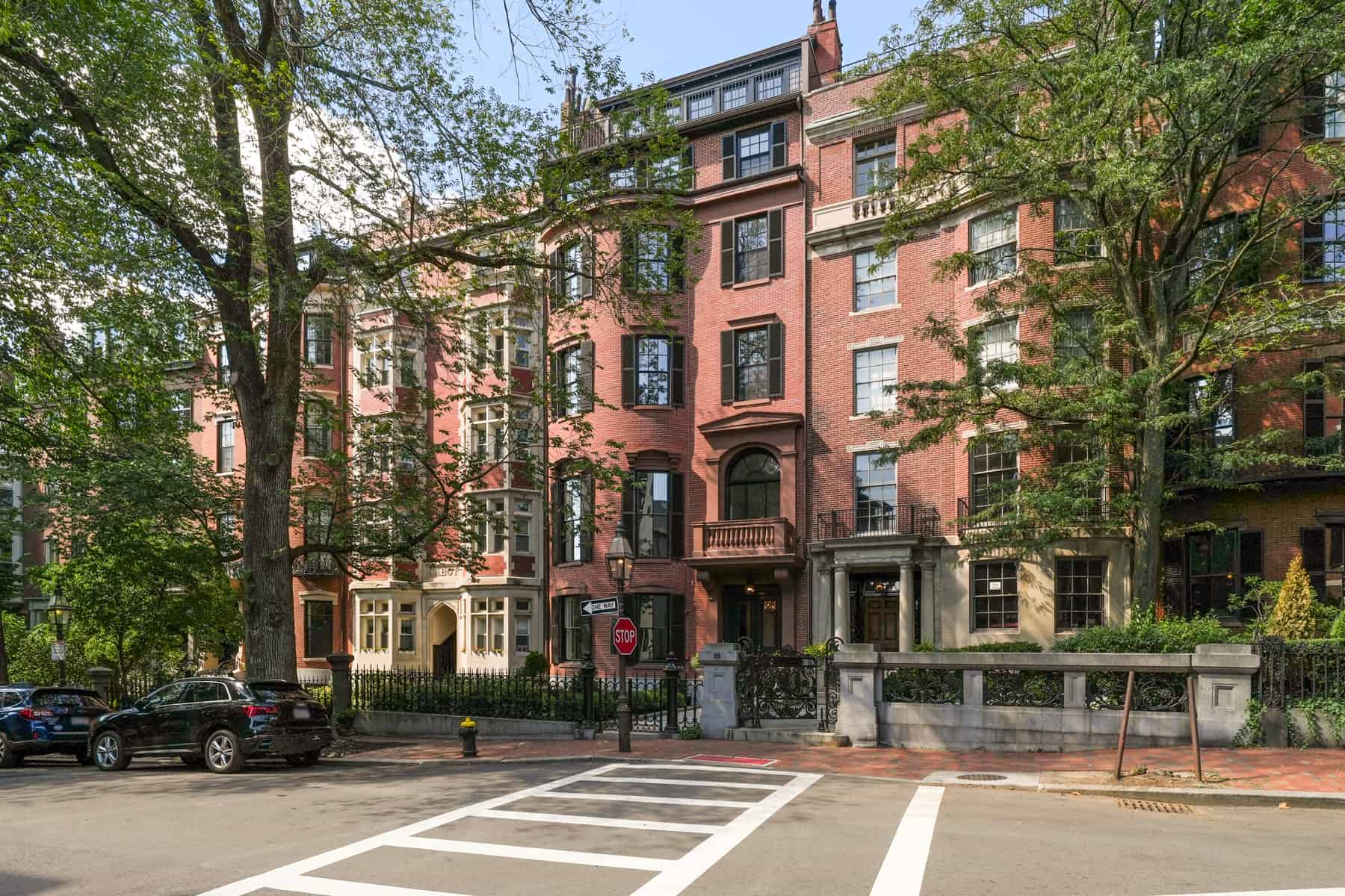 Signet Residencesï¿½in Beacon Hill