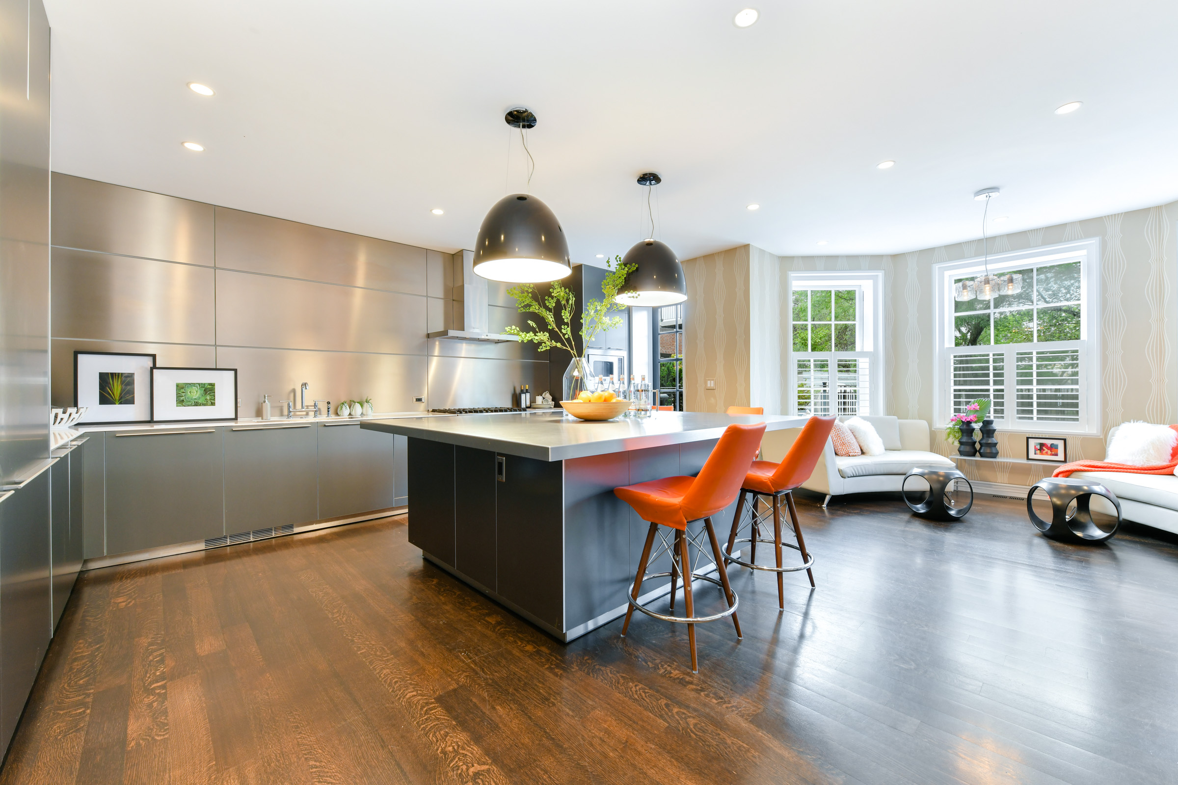 Kitchen with Island