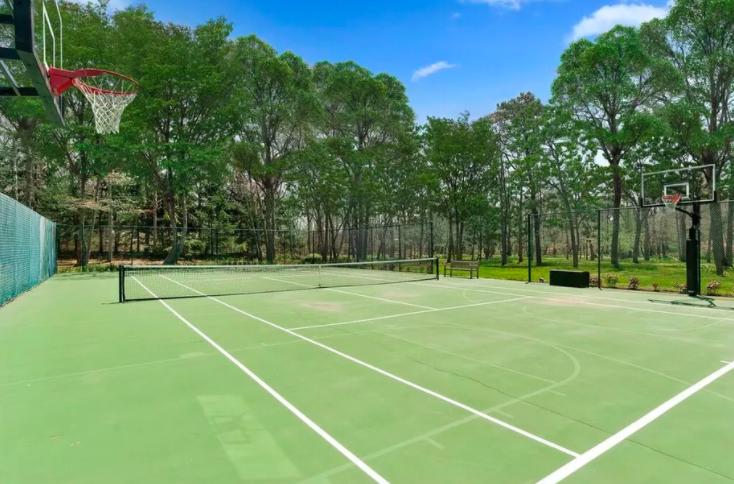 The hamptons tennis court