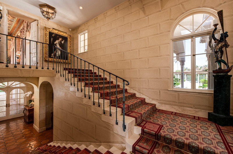 john-lennon-and-yoko-onos-palm-beach-home-listed-for-47-5m