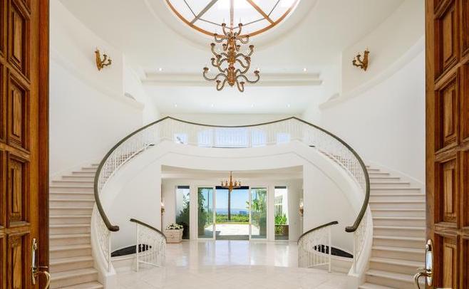 prince turki bin nasser hills compound