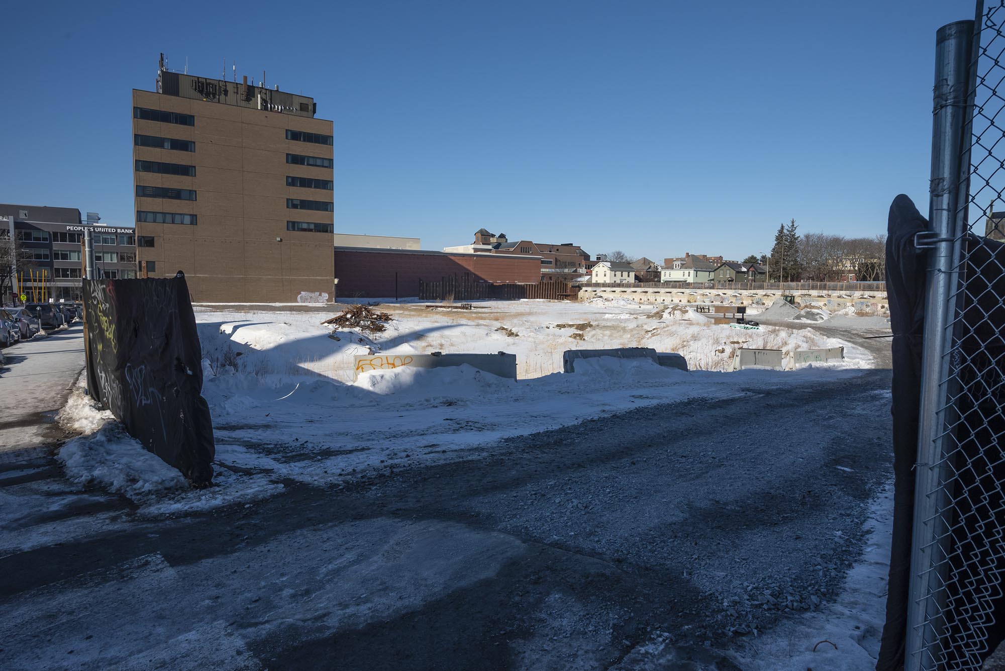 A winter picture of the CityPlace Burlington construction site