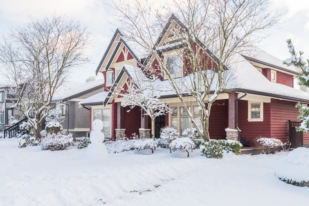 From Cold to Sold: Tips on Home Selling in Winter Weather