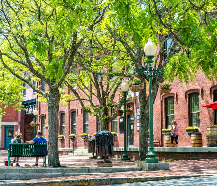 Amesbury MA Boston Real Estate Advisors Living