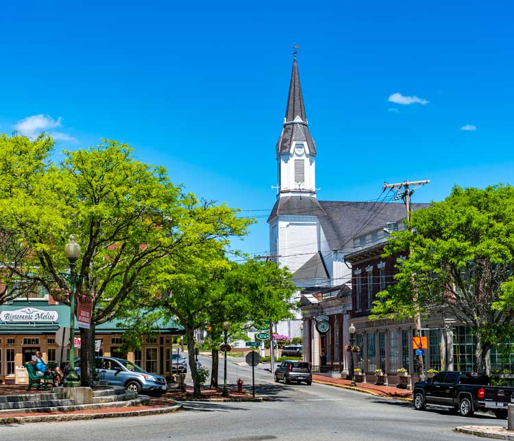 Amesbury MA Boston Real Estate Advisors Living