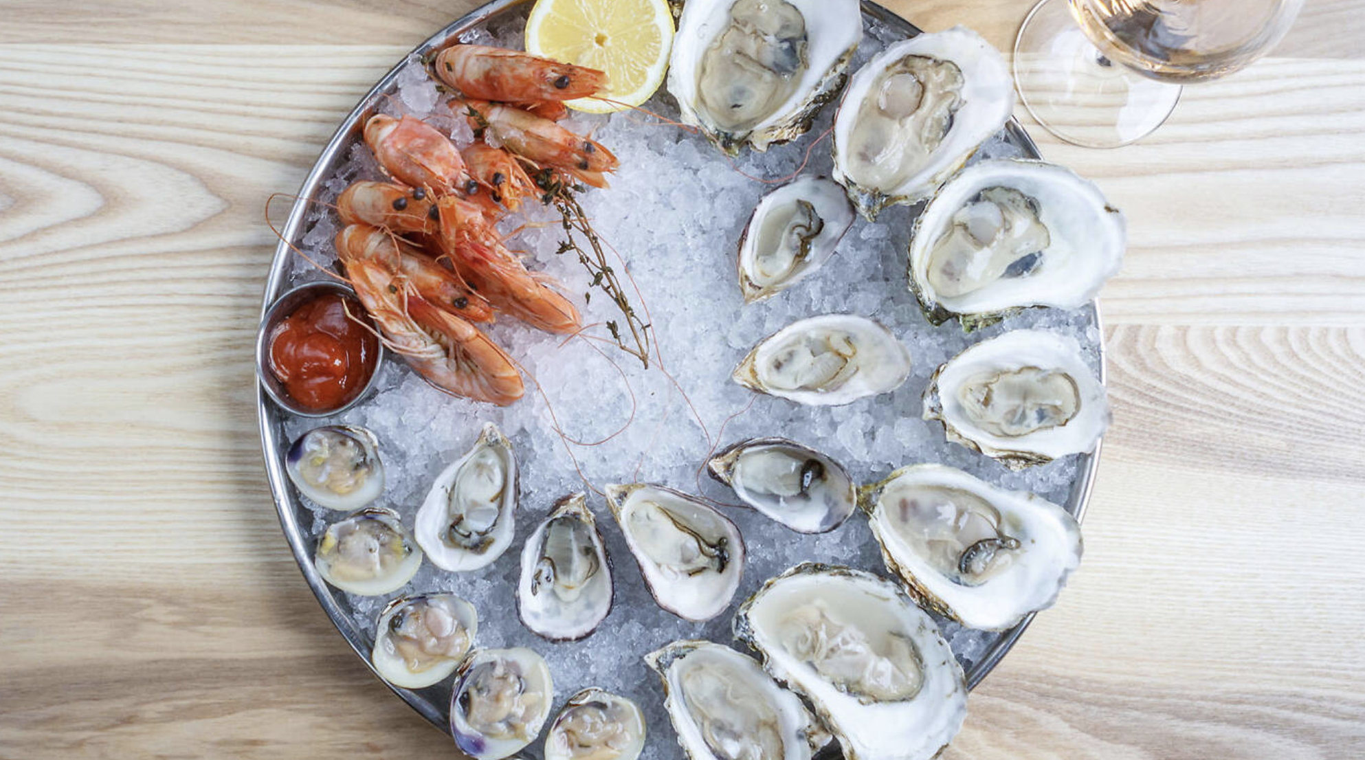 Oysters on ice