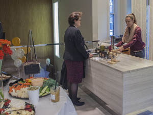 Maureen McCormick makes her purchase