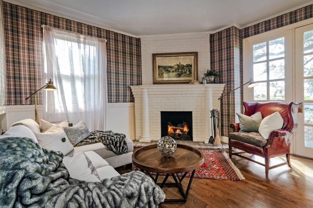 Living Room with Fireplace 5